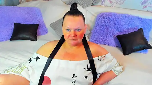 Snapshot of MilanaBiegert chatting on February 11, 2025, 5:50 pm MilanaBiegert online show from February 11, 2025, 5:50 pm