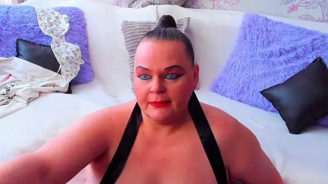 Snapshot of MilanaBiegert chatting on February 19, 2025, 12:44 pm MilanaBiegert online show from February 19, 2025, 12:44 pm