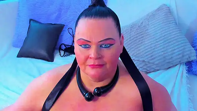 Snapshot of MilanaBiegert chatting on March 1, 2025, 1:40 pm MilanaBiegert online show from March 1, 2025, 1:40 pm