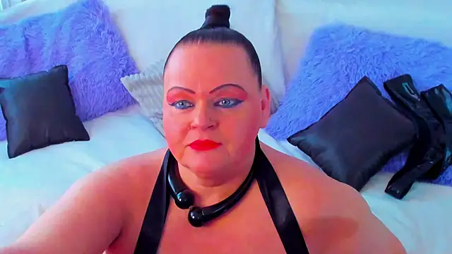 Snapshot of MilanaBiegert chatting on March 20, 2025, 3:04 pm MilanaBiegert online show from March 20, 2025, 3:04 pm