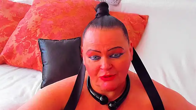 Snapshot of MilanaBiegert chatting on March 21, 2025, 1:01 pm MilanaBiegert online show from March 21, 2025, 1:01 pm