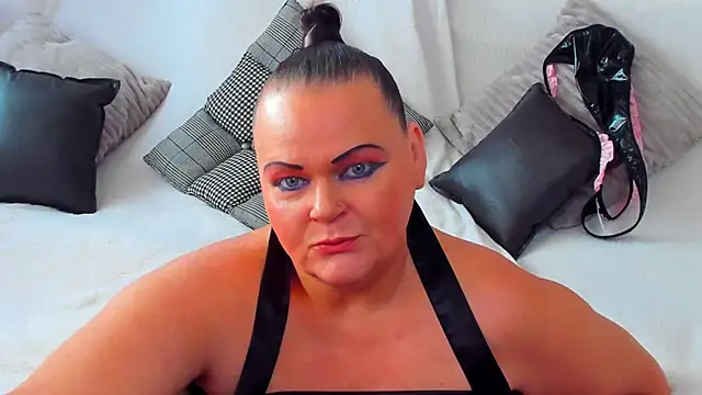 Snapshot of MilanaBiegert chatting on October 8, 2025, 7:17 am MilanaBiegert online show from October 8, 2025, 7:17 am