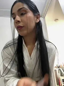 Nikothyna online show from April 5, 2026, 7:44 pm