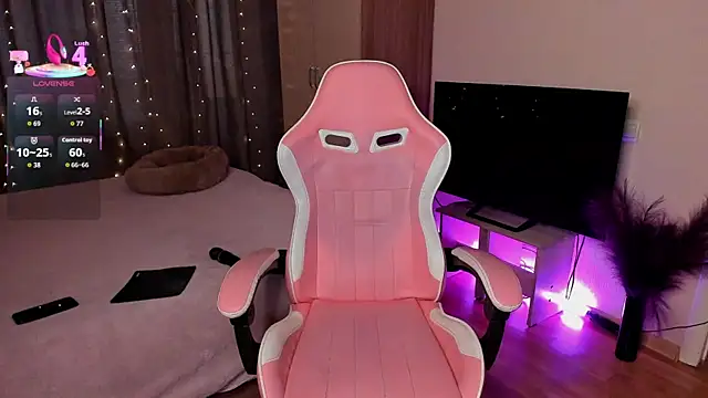 Snapshot of Jane_Paws chatting on December 1, 2025, 3:00 am Jane Paws online show from December 1, 2025, 3:00 am