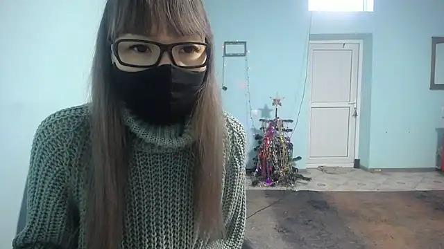 elllaaxx online show from January 4, 2025, 3:50 am