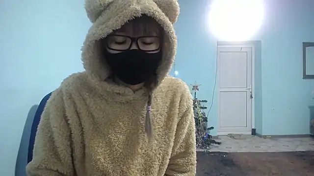 elllaaxx online show from January 11, 2025, 6:45 am