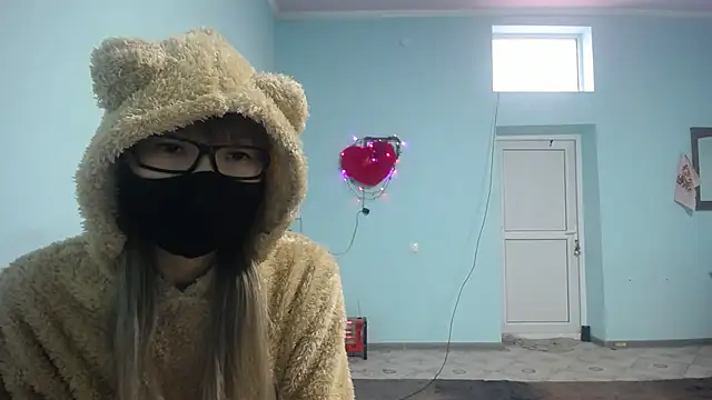 elllaaxx online show from February 12, 2025, 3:29 am