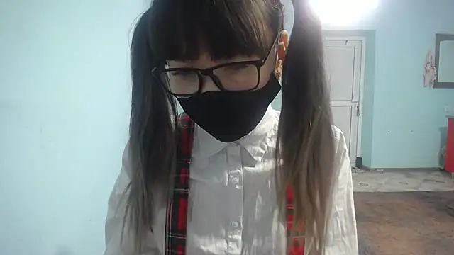 elllaaxx online show from November 6, 2025, 4:13 am