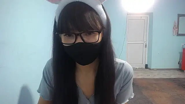 Snapshot of elllaaxx chatting on January 9, 2026, 5:21 am elllaaxx online show from January 9, 2026, 5:21 am