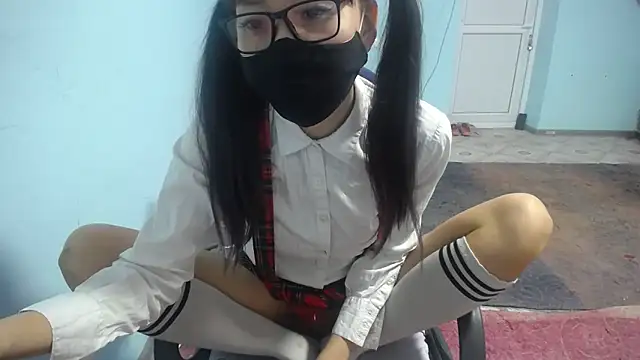 Snapshot of elllaaxx chatting on February 19, 2026, 3:46 am elllaaxx online show from February 19, 2026, 3:46 am