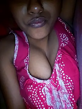 sexyindi couple online show from January 14, 2026, 11:16 am