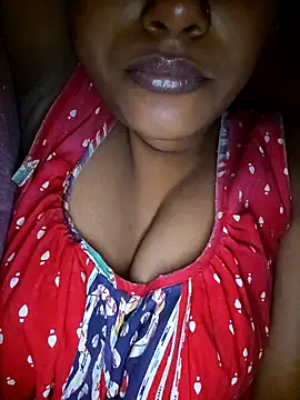 sexyindi couple online show from January 18, 2026, 10:46 pm