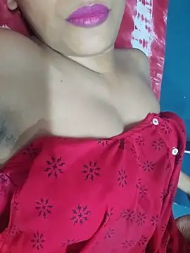 Snapshot of sexyindi_couple chatting on May 19, 2026, 5:36 am sexyindi couple online show from May 19, 2026, 5:36 am