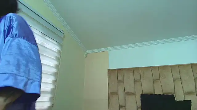 Snapshot of Naughty_Kittenm chatting on December 5, 2025, 11:30 am Naughty Kittenm online show from December 5, 2025, 11:30 am