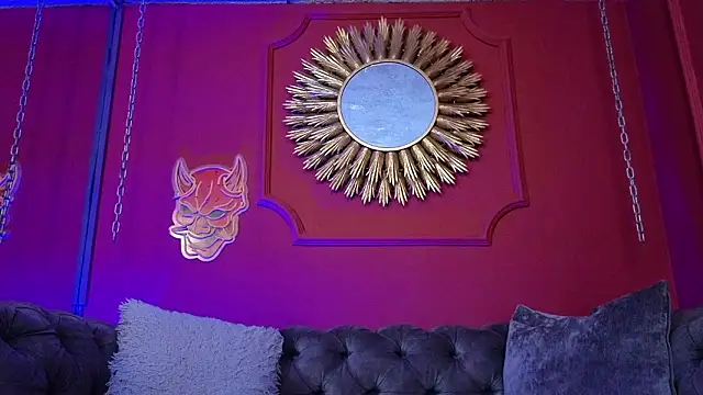 Julieta Russell online show from March 6, 2026, 11:50 am