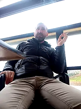 Snapshot of BZHsex chatting on March 3, 2025, 7:32 am BZHsex online show from March 3, 2025, 7:32 am