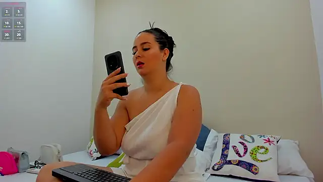 Snapshot of MadisonJenner chatting on March 1, 2026, 12:18 pm MadisonJenner online show from March 1, 2026, 12:18 pm