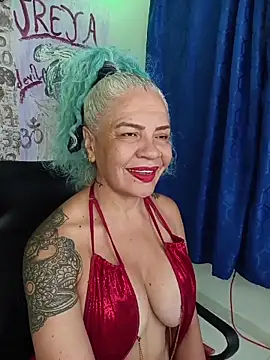 Snapshot of freyadevil333 chatting on April 14, 2026, 8:20 am freyadevil333 online show from April 14, 2026, 8:20 am