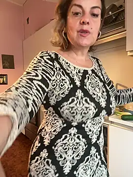 Sunbelxx online show from October 31, 2025, 8:37 am