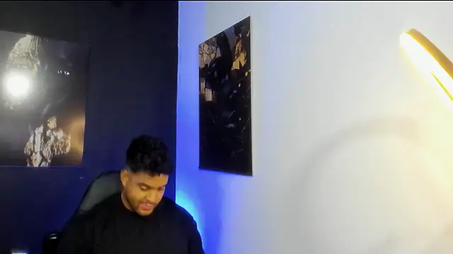 Big furry bear13 online show from November 15, 2025, 7:27 am