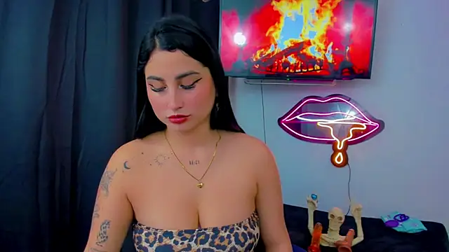 sunshine uwu22 online show from April 11, 2026, 6:12 pm