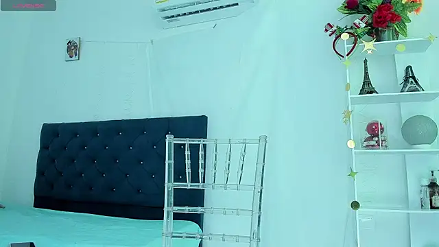 angela santana  online show from January 6, 2025, 7:35 pm