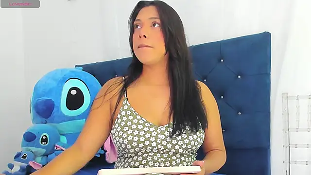 angela santana  online show from January 22, 2025, 5:38 pm