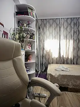 Snapshot of HotXMom chatting on July 10, 2026, 6:50 am HotXMom online show from July 10, 2026, 6:50 am