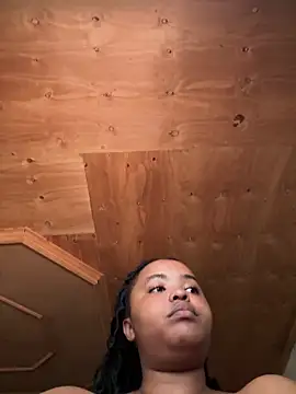 Linahlove online show from March 4, 2025, 10:35 am