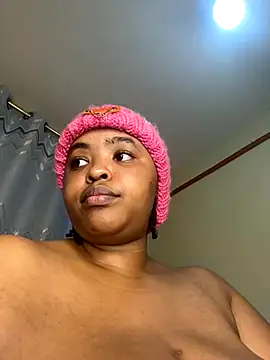 Linahlove online show from October 30, 2025, 9:48 pm