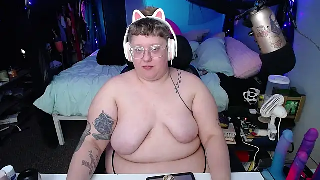 FatVeronica online show from March 11, 2025, 1:37 am