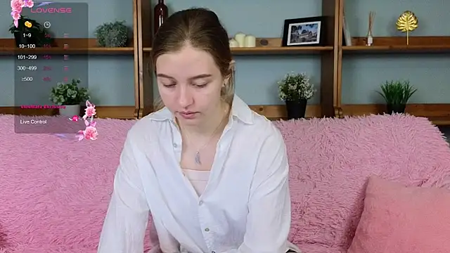 Ksuhesa online show from November 3, 2025, 2:02 am