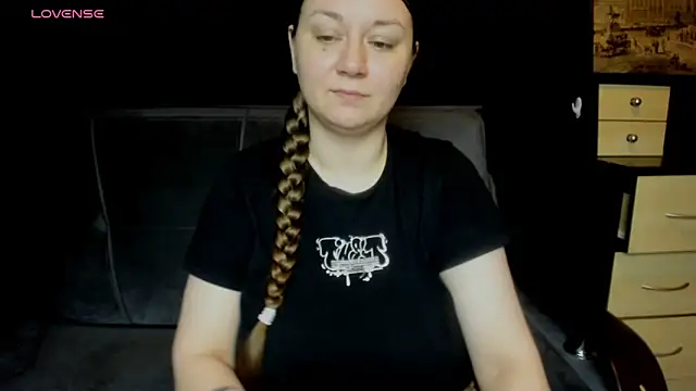 AlisaBacker online show from June 3, 2026, 7:41 pm
