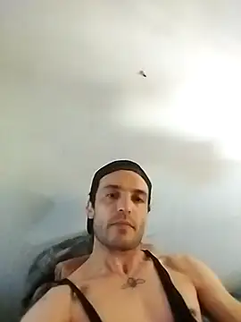 Snapshot of EmeEme11 chatting on November 18, 2025, 6:34 pm EmeEme11 online show from November 18, 2025, 6:34 pm