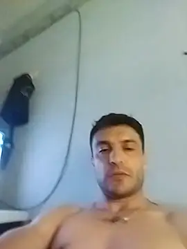 Snapshot of EmeEme11 chatting on December 14, 2025, 11:26 am EmeEme11 online show from December 14, 2025, 11:26 am