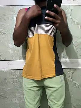 Bluelover0812 online show from February 21, 2025, 8:38 pm