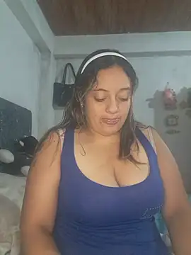  MaripossaSexy  online show from August 9, 2026, 6:46 pm