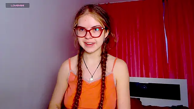 Sarah HS online show from January 17, 2025, 11:17 am