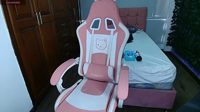 emmars  online show from October 23, 2025, 12:15 pm