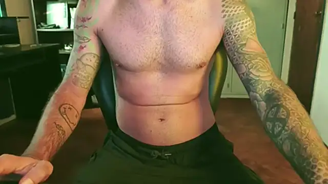 Snapshot of rumplstink chatting on February 24, 2026, 8:51 pm rumplstink online show from February 24, 2026, 8:51 pm