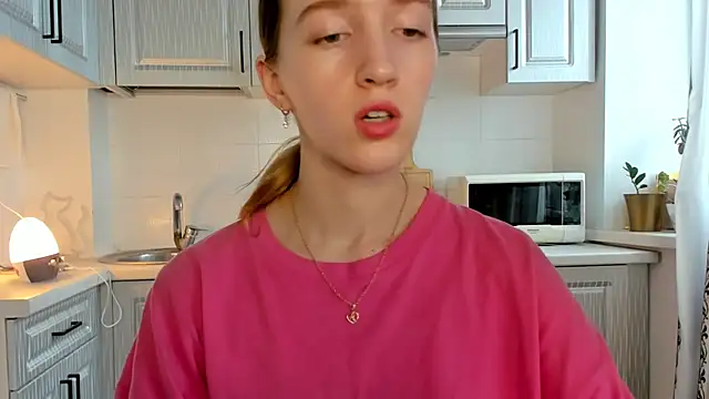 leslie my lovee online show from July 14, 2026, 2:01 pm