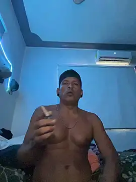 Snapshot of Capxxx chatting on November 30, 2025, 11:42 pm Capxxx online show from November 30, 2025, 11:42 pm