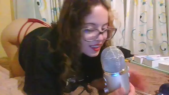 Snapshot of frikigyal chatting on February 16, 2025, 2:42 am frikigyal online show from February 16, 2025, 2:42 am