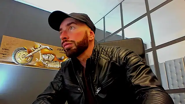 Snapshot of AronGrant chatting on January 16, 2026, 10:52 am AronGrant online show from January 16, 2026, 10:52 am