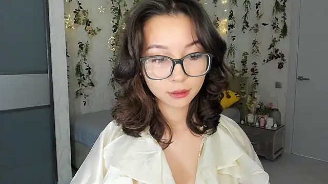 AgnieszkaBanana online show from November 21, 2025, 7:12 pm