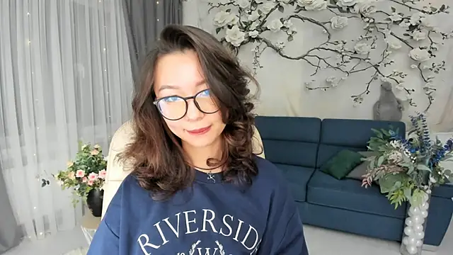 Snapshot of AgnieszkaBanana chatting on February 10, 2026, 4:05 am AgnieszkaBanana online show from February 10, 2026, 4:05 am