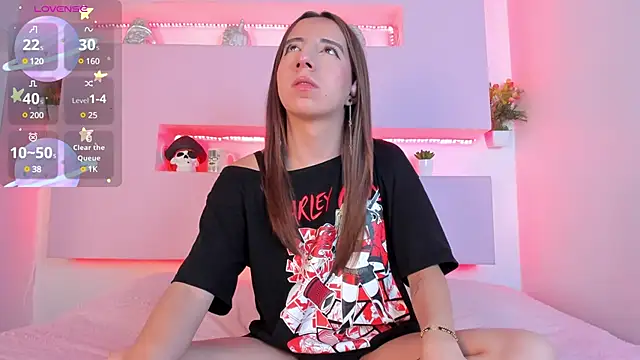 Miiaa doll online show from March 20, 2025, 3:04 pm