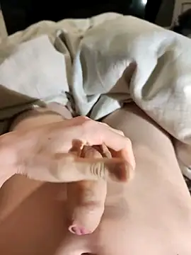 Anonym Teen online show from April 8, 2026, 10:21 pm