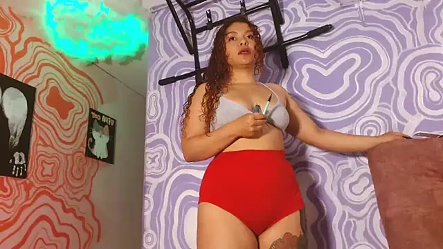 Snapshot of 420viol3ta_ chatting on December 19, 2025, 11:45 pm 420viol3ta online show from December 19, 2025, 11:45 pm