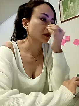 reme ark23 online show from September 26, 2025, 3:32 am